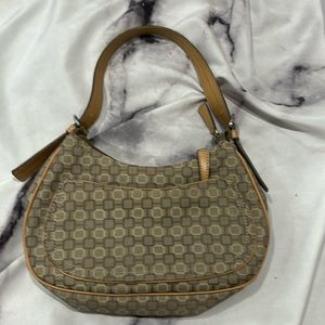 Nine west shoulder bag in great condition